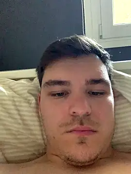 Snapshot of sergigomez chatting on November 8, 3:23 pm sergigomez online show from November 8, 3:23 pm