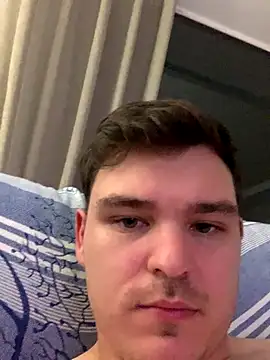 Snapshot of sergigomez chatting on November 18, 12:49 am sergigomez online show from November 18, 12:49 am