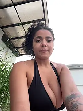 Snapshot of Mariecurl chatting on January 24, 10:19 pm Mariecurl online show from January 24, 10:19 pm