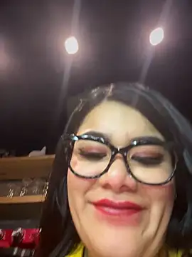 Insane Issa online show from February 2, 9:34 pm