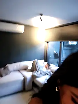 Insane Issa online show from September 21, 10:11 pm