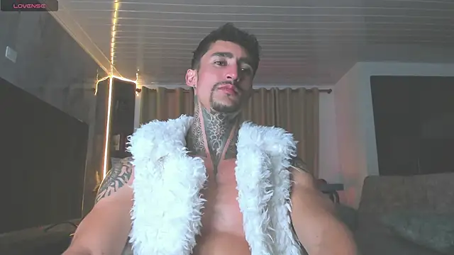 Snapshot of Mark_Kamper chatting on November 14, 12:31 am Mark Kamper online show from November 14, 12:31 am