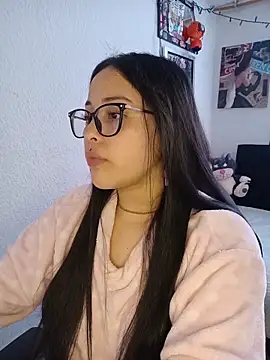 Snapshot of persefone_core chatting on November 16, 4:23 pm persefone core online show from November 16, 4:23 pm