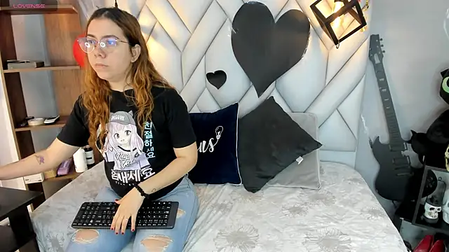 Snapshot of SakuraLee_ chatting on February 15, 1:38 pm SakuraLee online show from February 15, 1:38 pm