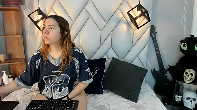 Snapshot of SakuraLee_ chatting on February 18, 1:33 pm SakuraLee online show from February 18, 1:33 pm