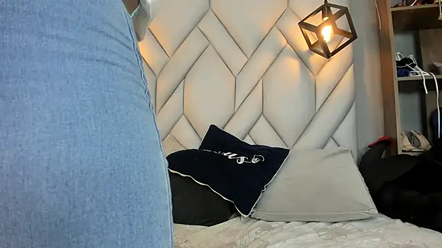 Snapshot of SakuraLee_ chatting on March 18, 7:53 pm SakuraLee online show from March 18, 7:53 pm