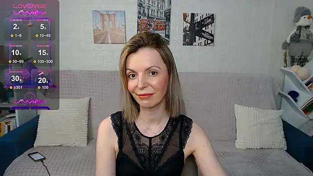 Snapshot of kiramarta chatting on March 10, 2:37 pm kiramarta online show from March 10, 2:37 pm