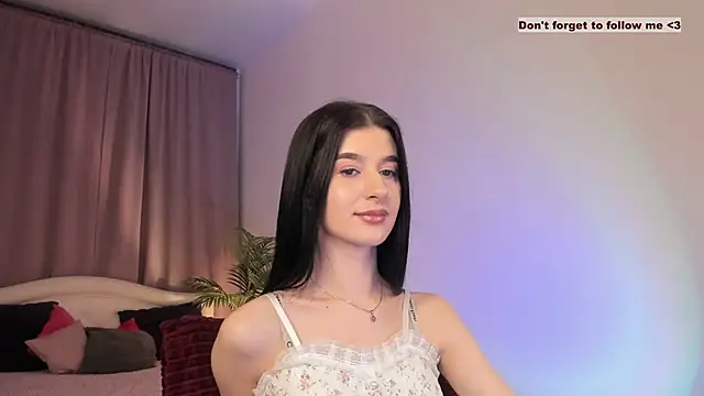 LauraCoy online show from January 12, 4:10 am