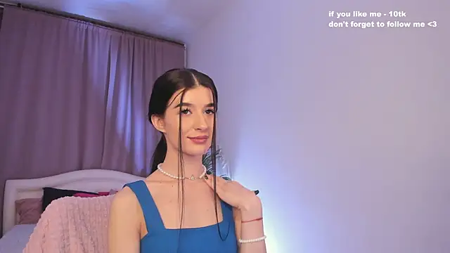 LauraCoy online show from February 17, 8:26 pm