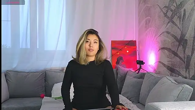 Snapshot of lily__foster chatting on January 11, 6:45 am lily foster online show from January 11, 6:45 am