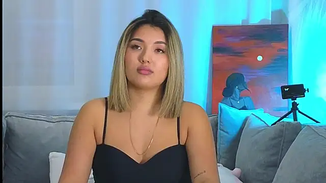 Snapshot of lily__foster chatting on January 23, 6:24 pm lily foster online show from January 23, 6:24 pm