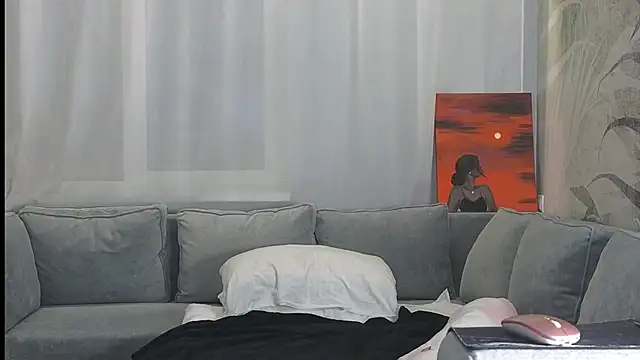 Snapshot of lily__foster chatting on February 15, 4:45 pm lily foster online show from February 15, 4:45 pm