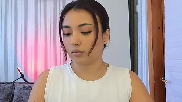 Snapshot of lily__foster chatting on September 10, 12:05 pm lily foster online show from September 10, 12:05 pm