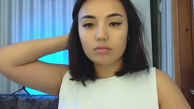 Snapshot of lily__foster chatting on September 11, 6:24 am lily foster online show from September 11, 6:24 am