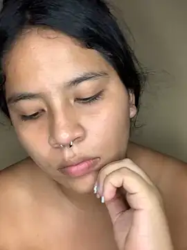 Snapshot of moncerrat_luna chatting on December 4, 12:41 am moncerrat luna online show from December 4, 12:41 am