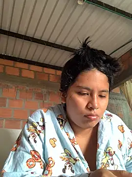 Snapshot of moncerrat_luna chatting on December 6, 5:22 pm moncerrat luna online show from December 6, 5:22 pm