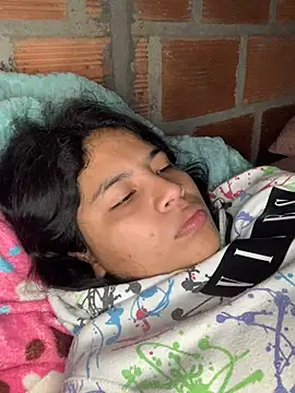 Snapshot of moncerrat_luna chatting on February 6, 12:26 pm moncerrat luna online show from February 6, 12:26 pm