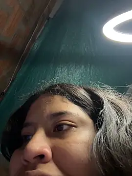 Snapshot of moncerrat_luna chatting on February 9, 2:29 pm moncerrat luna online show from February 9, 2:29 pm