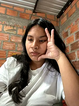 Snapshot of moncerrat_luna chatting on November 16, 8:14 pm moncerrat luna online show from November 16, 8:14 pm