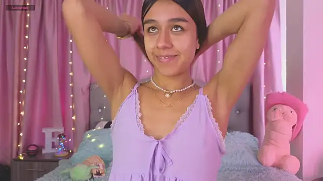 Emiily Scott1 online show from February 3, 2:02 pm