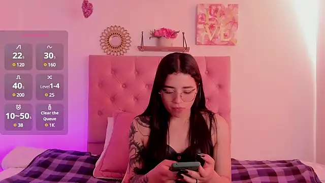 aliice walker  online show from December 3, 12:59 pm