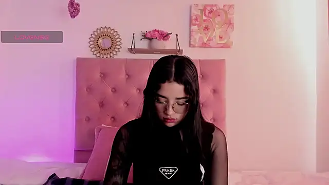 aliice walker  online show from December 5, 3:28 pm