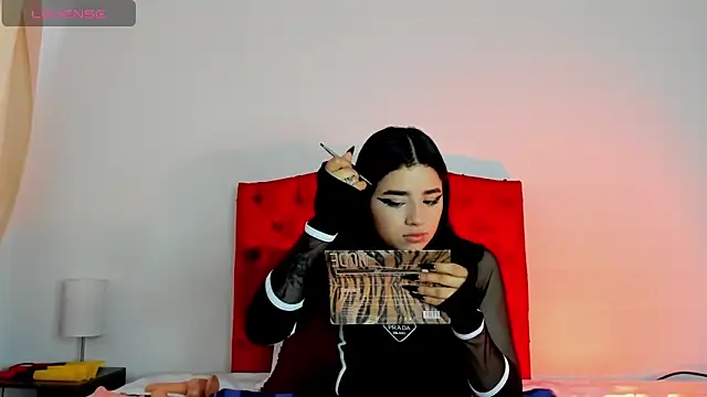 aliice walker  online show from December 17, 12:33 pm