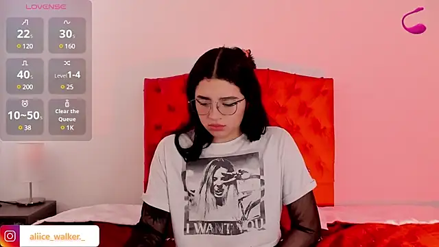 aliice walker  online show from December 23, 1:03 pm