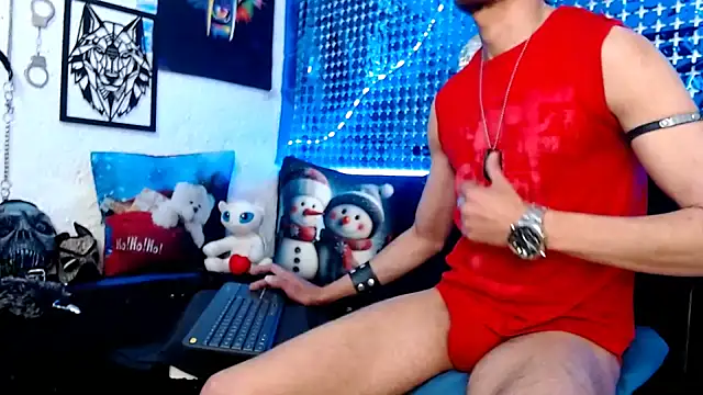 Snapshot of Mensecret69 chatting on December 16, 9:52 pm Mensecret69 online show from December 16, 9:52 pm