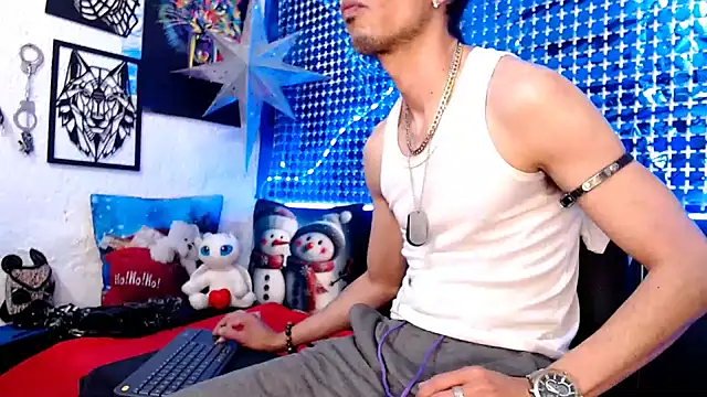 Snapshot of Mensecret69 chatting on December 30, 9:29 pm Mensecret69 online show from December 30, 9:29 pm