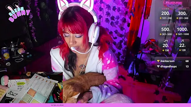 Roxanbunny1 online show from February 10, 7:36 am