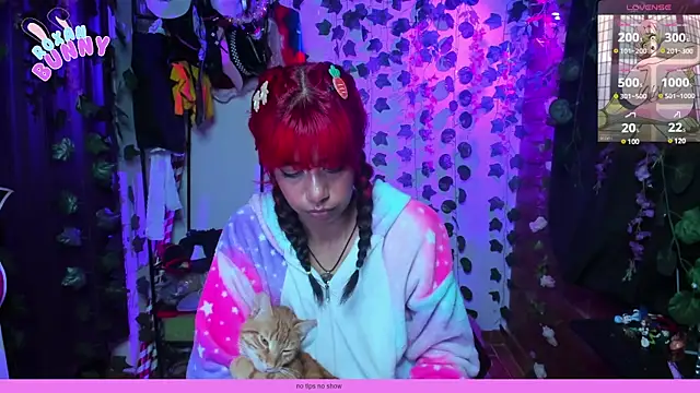 Roxanbunny1 online show from March 12, 4:51 am