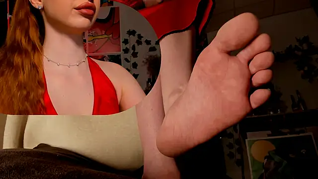 Snapshot of DorothyGilbert1 chatting on February 25, 9:20 am DorothyGilbert1 online show from February 25, 9:20 am