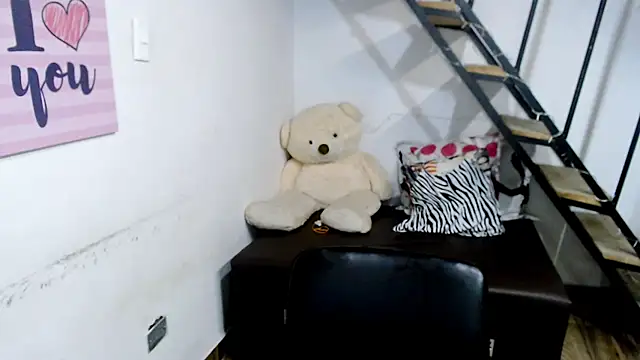 samantha baby  online show from January 19, 10:06 pm