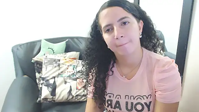 samantha baby  online show from February 9, 3:43 am