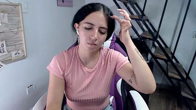 samantha baby  online show from October 18, 8:42 pm