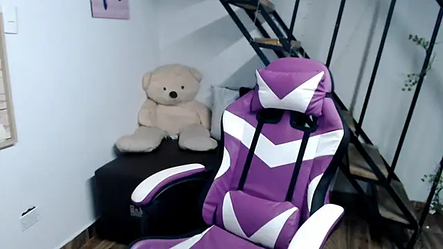 samantha baby  online show from November 23, 5:46 pm