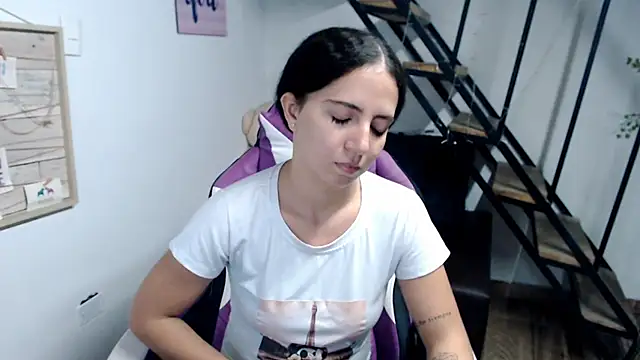 samantha baby  online show from November 24, 5:34 pm