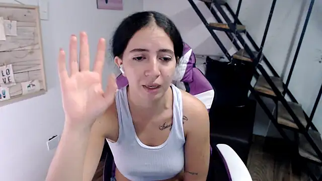 samantha baby  online show from November 26, 6:31 pm