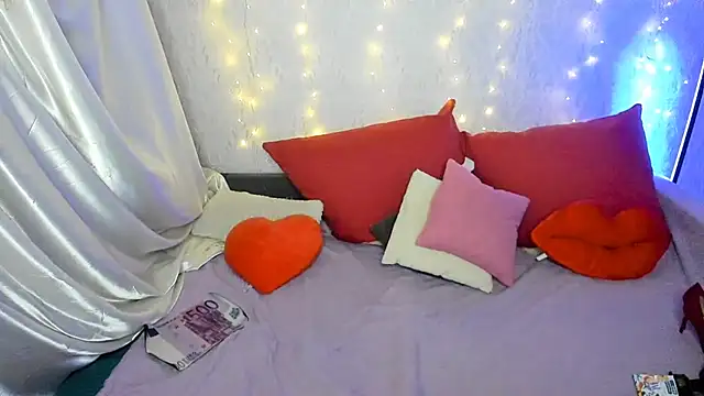 LILU MS online show from January 25, 2:36 pm