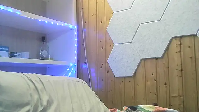 ItalianVinDiesel online show from January 7, 1:24 pm