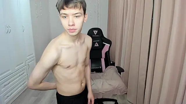 lil cassie online show from January 22, 8:06 pm