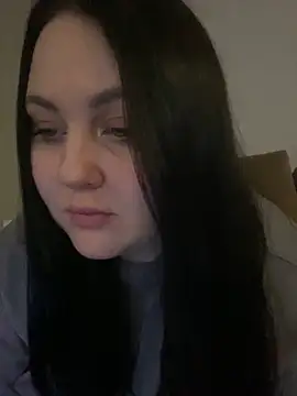 ihaveasecret  online show from December 14, 6:20 pm