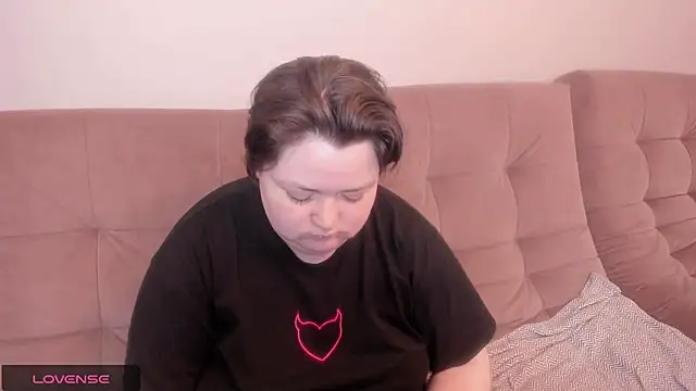 ihaveasecret  online show from February 2, 8:19 pm