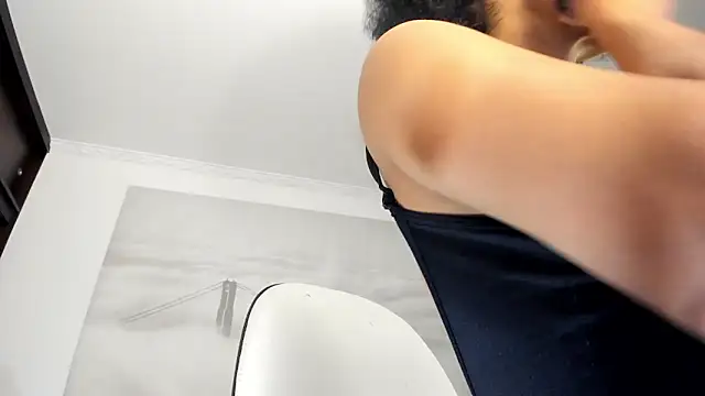 Apotheosis01 online show from December 14, 6:24 am