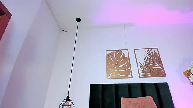 NoraDasilva online show from February 12, 12:27 am