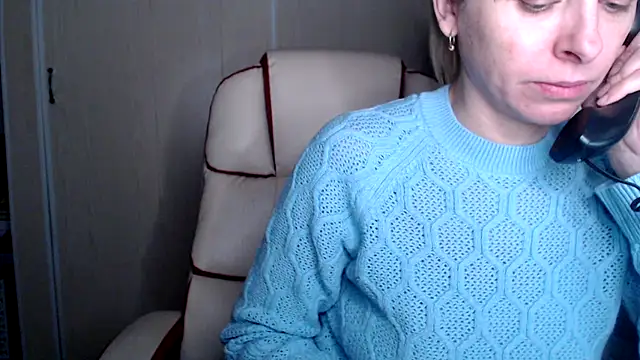 Snapshot of las_sweet chatting on October 23, 7:18 am las sweet online show from October 23, 7:18 am