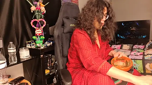 ShinyCherub online show from February 11, 3:18 am