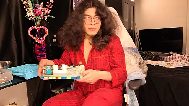 ShinyCherub online show from March 11, 10:07 am