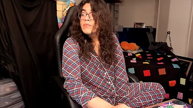 ShinyCherub online show from November 21, 12:43 am